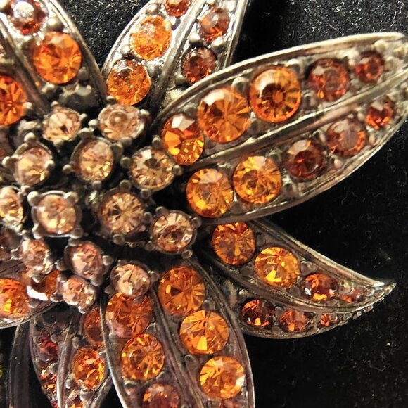 Joan Rivers Magnificent Lily Flower Large Rhinestone Brooch Amber Colored Stones - Picture 2 of 6